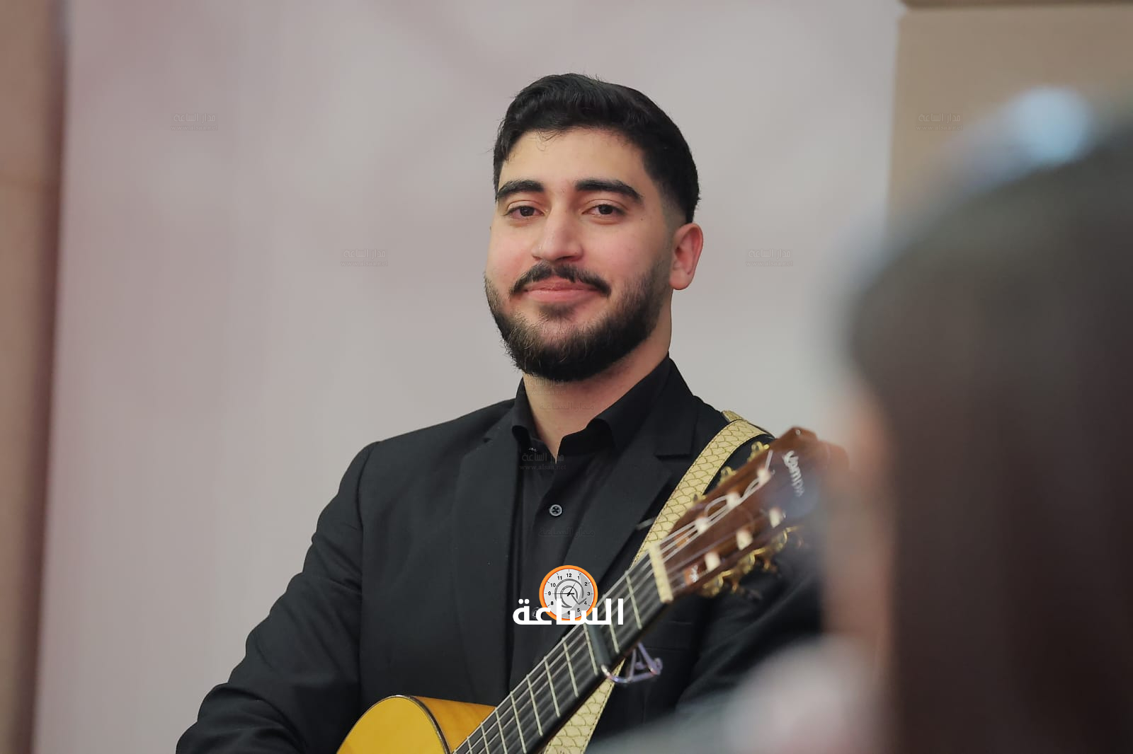 Madar Al-Saa Images 0.4448190876051785