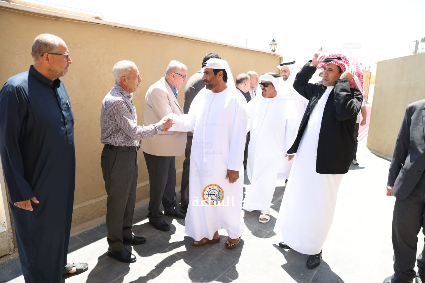Madar Al-Saa Images 0.4532132837902838