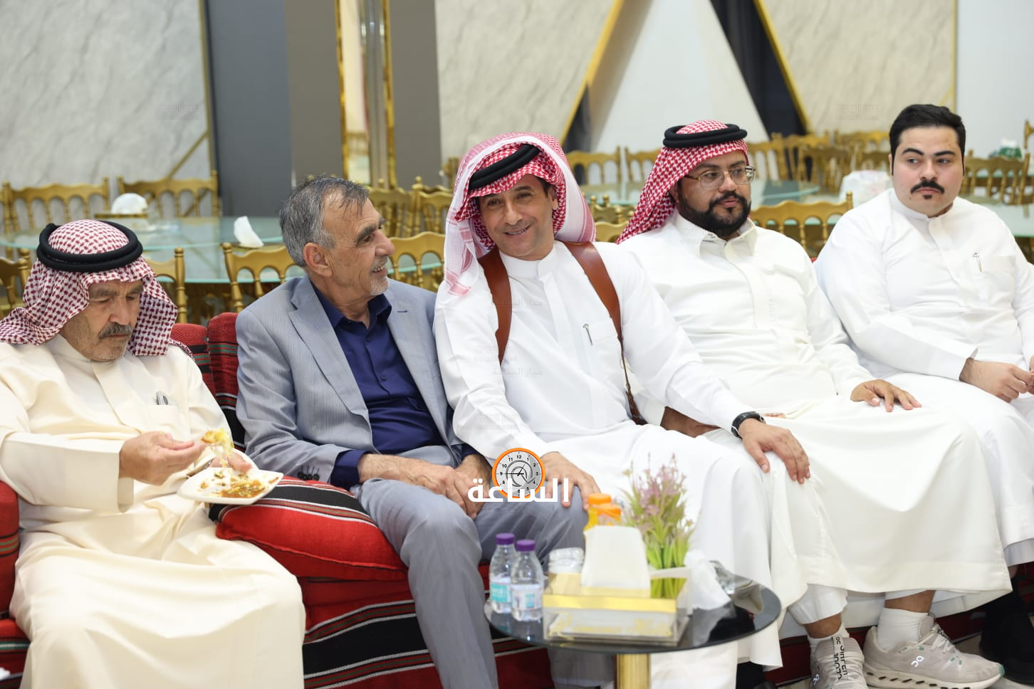 Madar Al-Saa Images 0.8874542496340863
