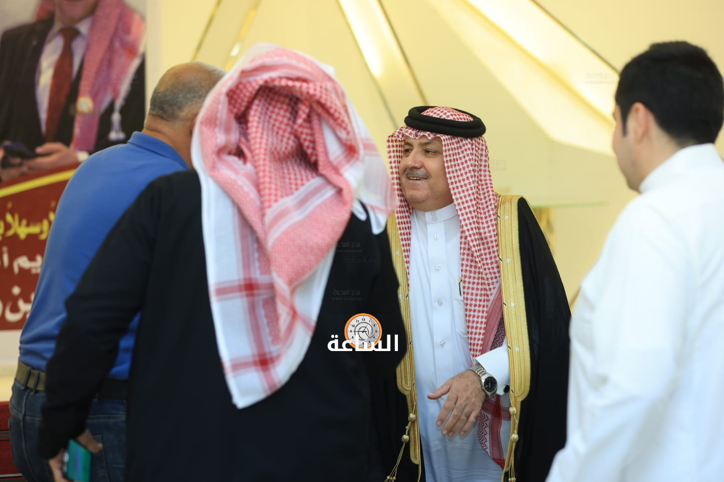 Madar Al-Saa Images 0.9836168389124146