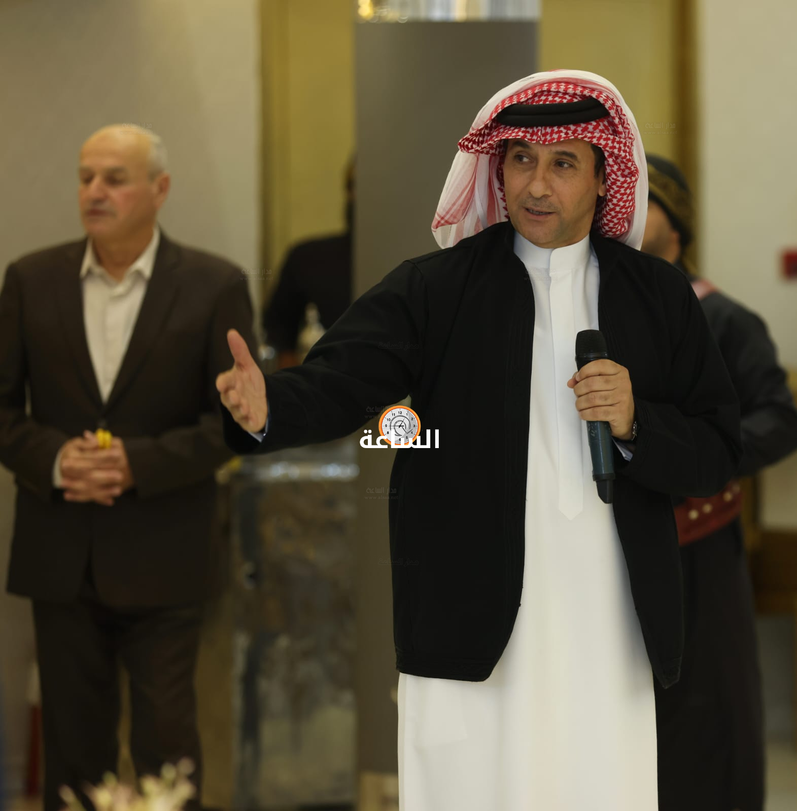 Madar Al-Saa Images 0.8888886029337959