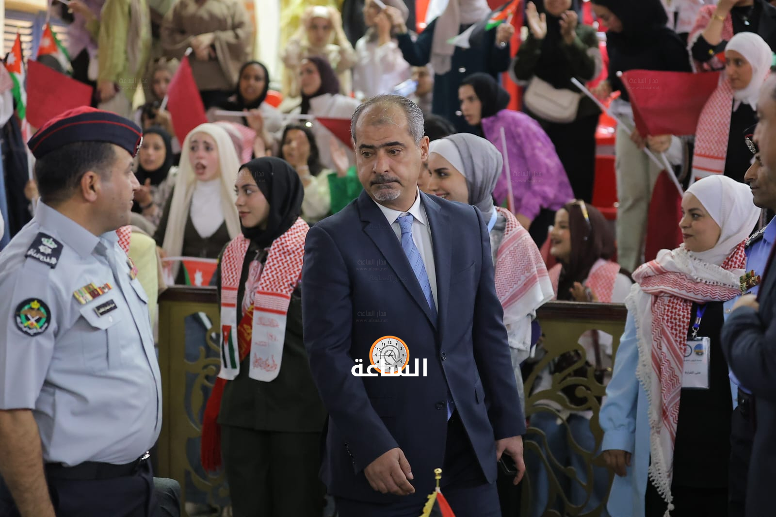 Madar Al-Saa Images 0.1980121021091964