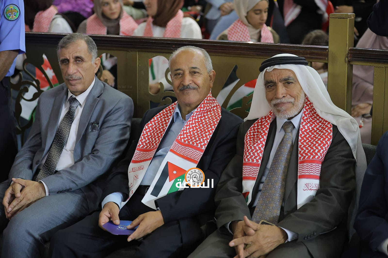 Madar Al-Saa Images 0.4951484065466928