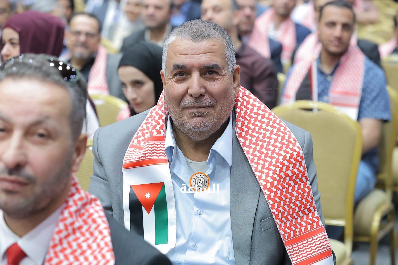 Madar Al-Saa Images 0.9750179675776228