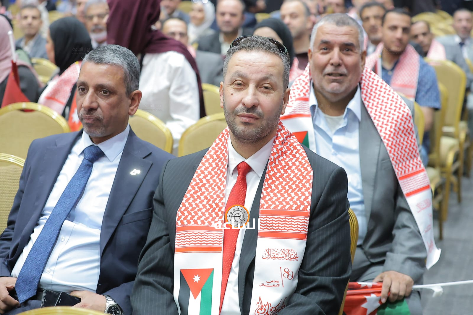 Madar Al-Saa Images 0.32241677418681025