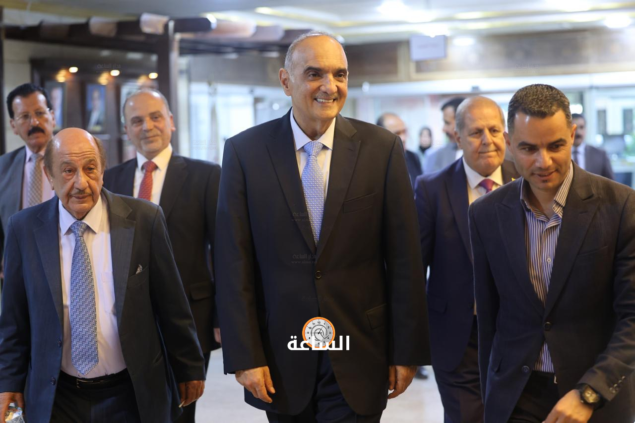 Madar Al-Saa Images 0.15040992811393183