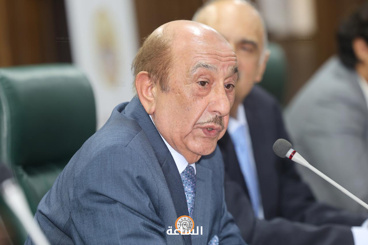 Madar Al-Saa Images 0.36620841511256264
