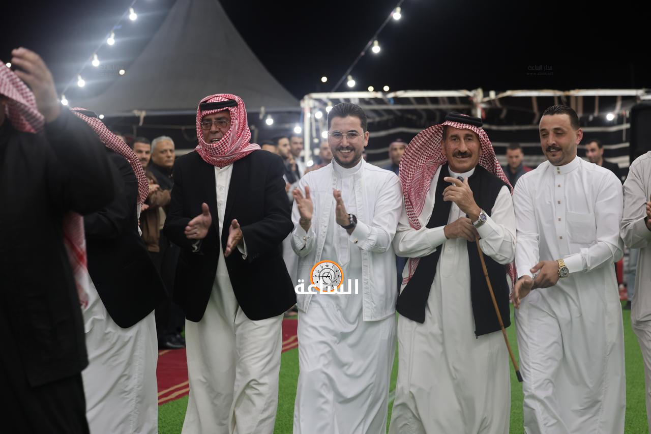 Madar Al-Saa Images 0.389701464099363