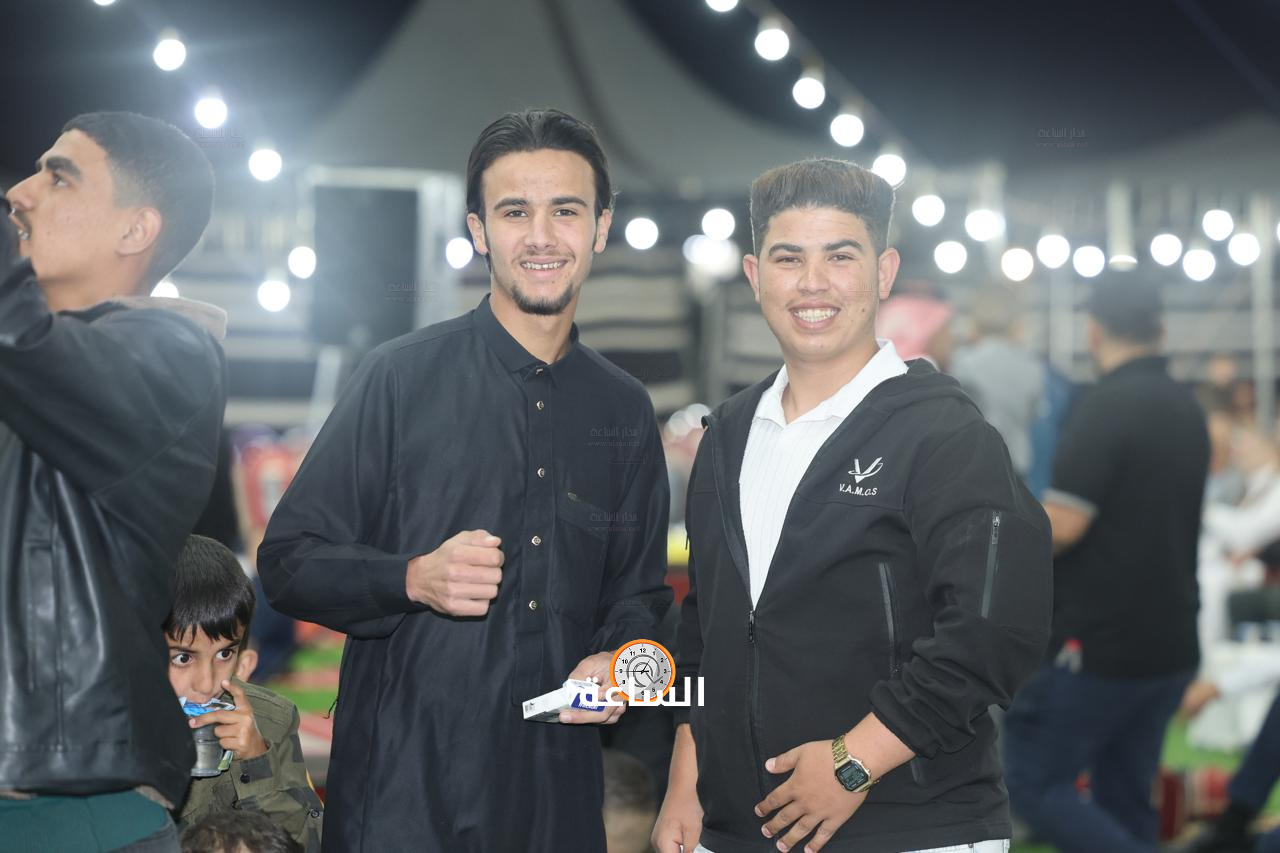 Madar Al-Saa Images 0.2590155587690196