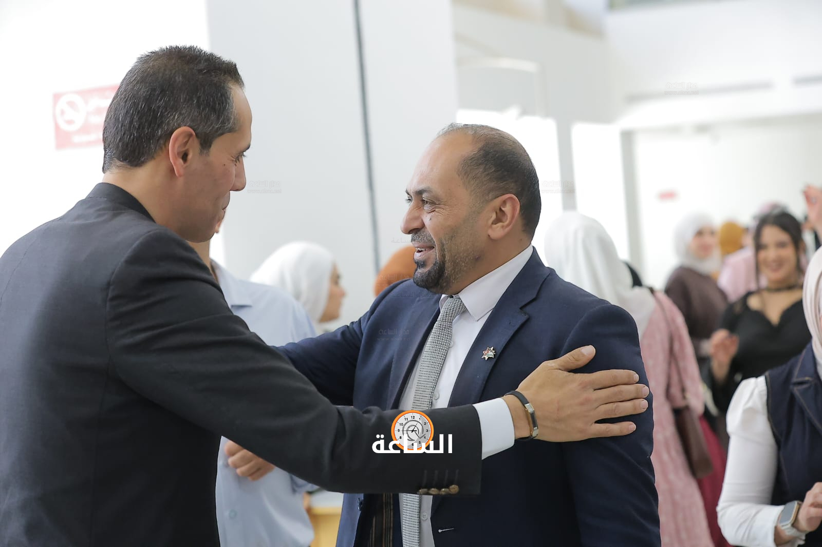 Madar Al-Saa Images 0.3462874480619471