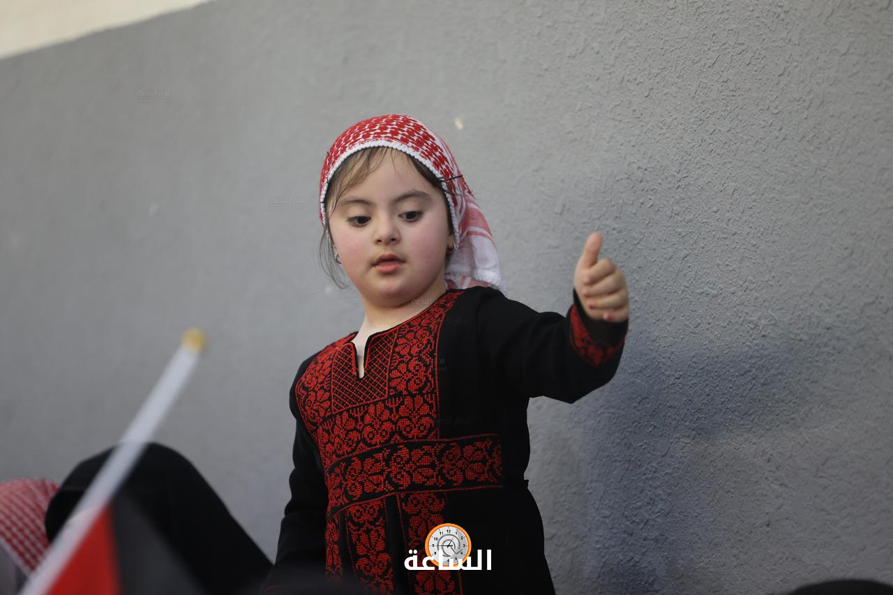 Madar Al-Saa Images 0.43168309829544993