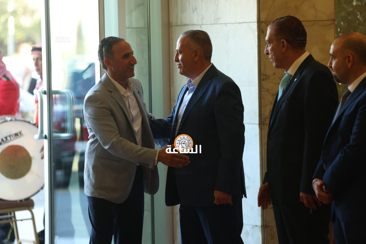 Madar Al-Saa Images 0.15353797190882945
