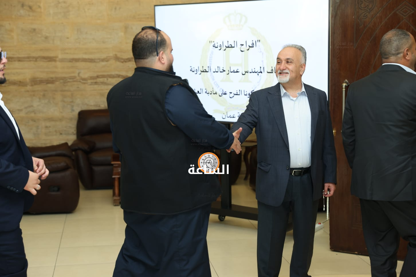 Madar Al-Saa Images 0.3059724279055859