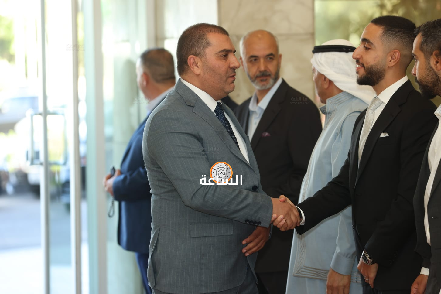Madar Al-Saa Images 0.22352617233011762