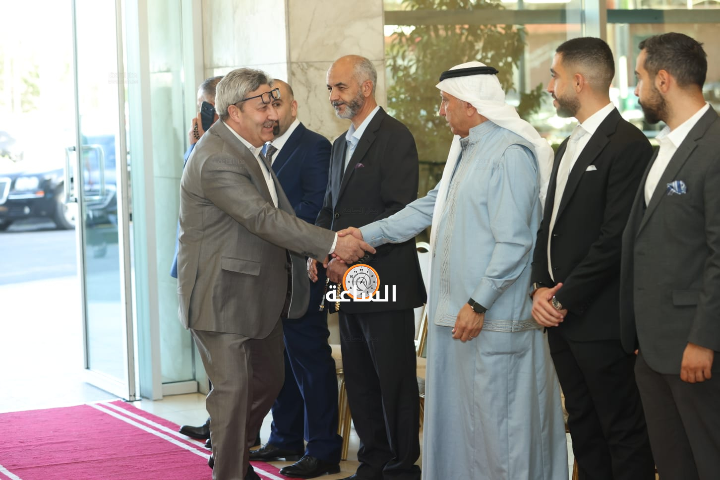 Madar Al-Saa Images 0.9700977404121814