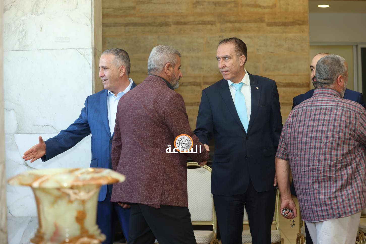 Madar Al-Saa Images 0.9979249600599492