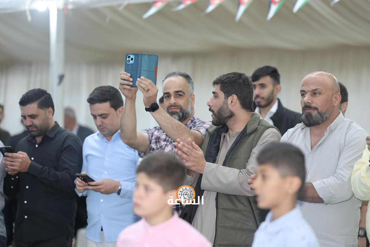 Madar Al-Saa Images 0.9789709377291982