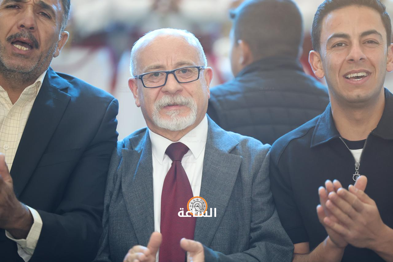 Madar Al-Saa Images 0.5001809559604499