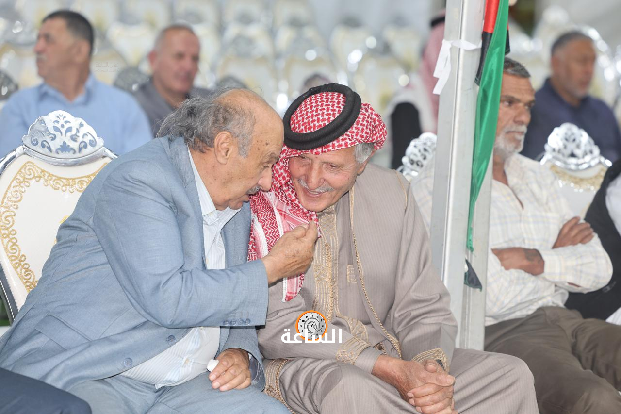 Madar Al-Saa Images 0.44975094427219886
