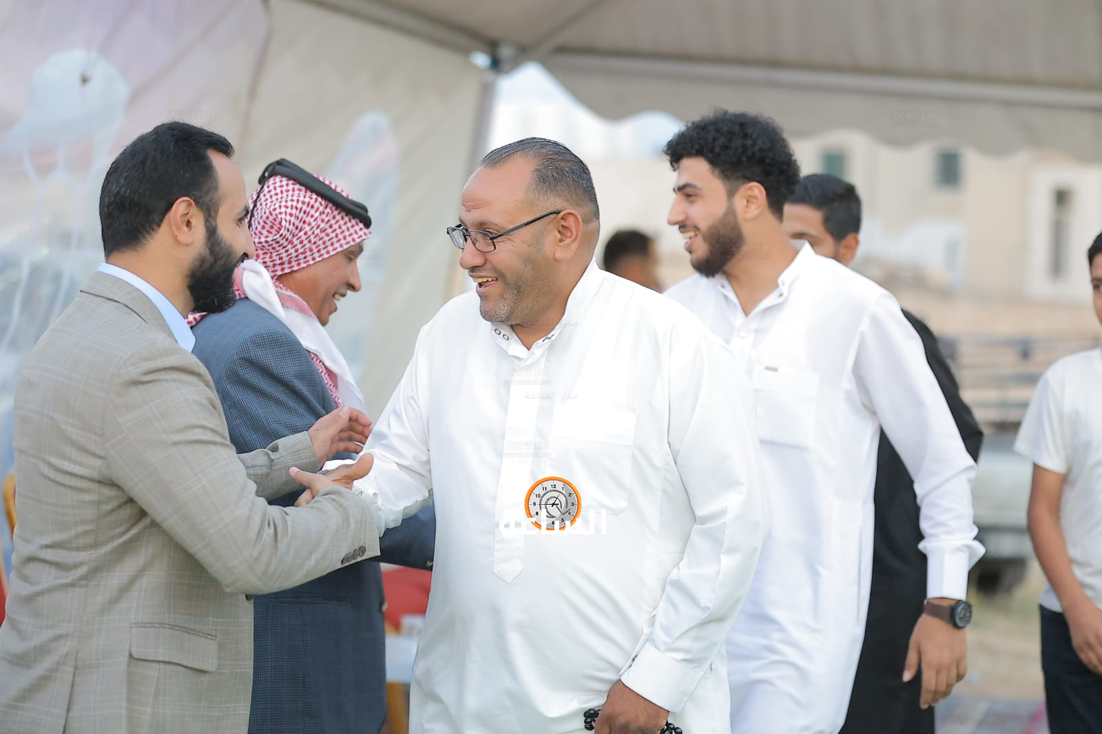 Madar Al-Saa Images 0.3844890757141689