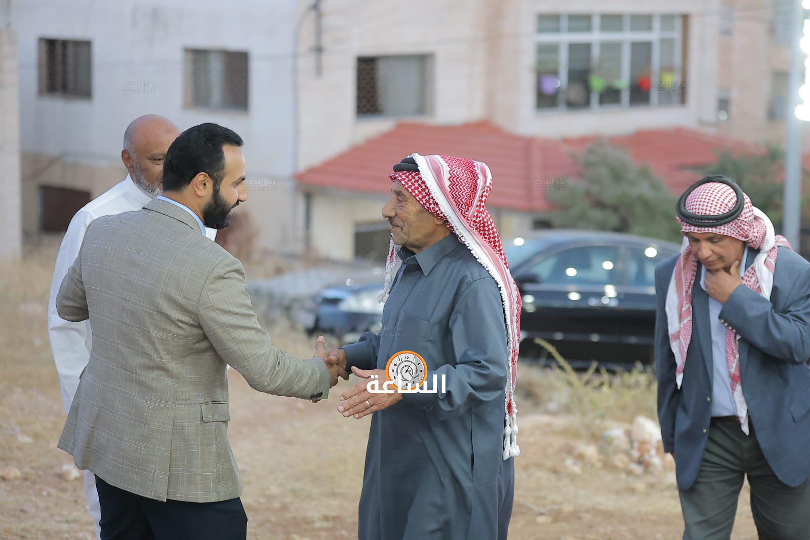 Madar Al-Saa Images 0.01627010427860287