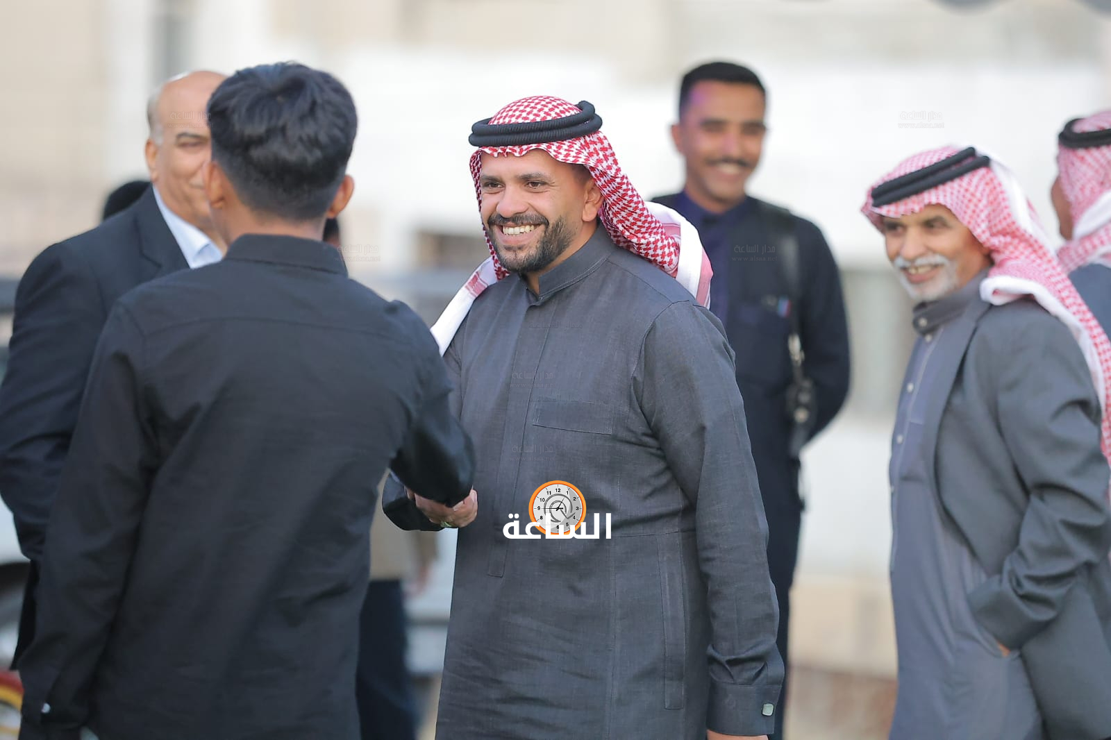 Madar Al-Saa Images 0.737674145217687
