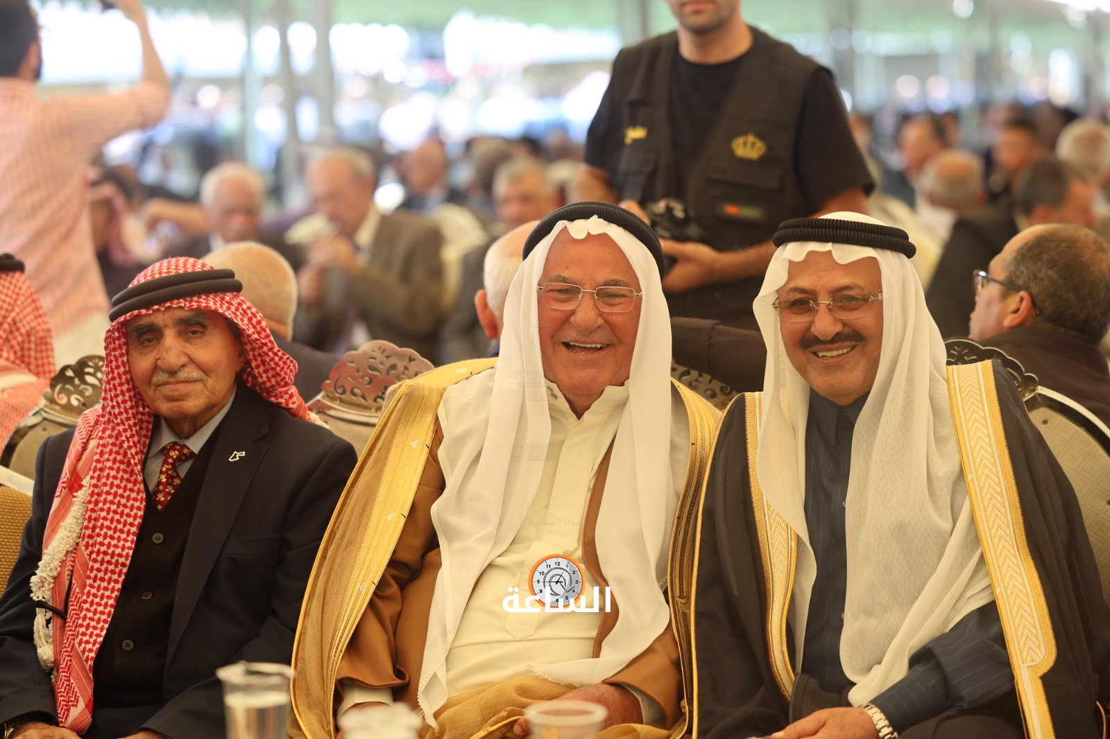 Madar Al-Saa Images 0.24087228725003995