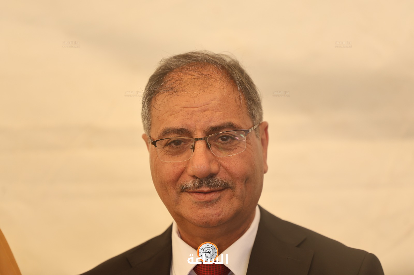Madar Al-Saa Images 0.1307400661564786