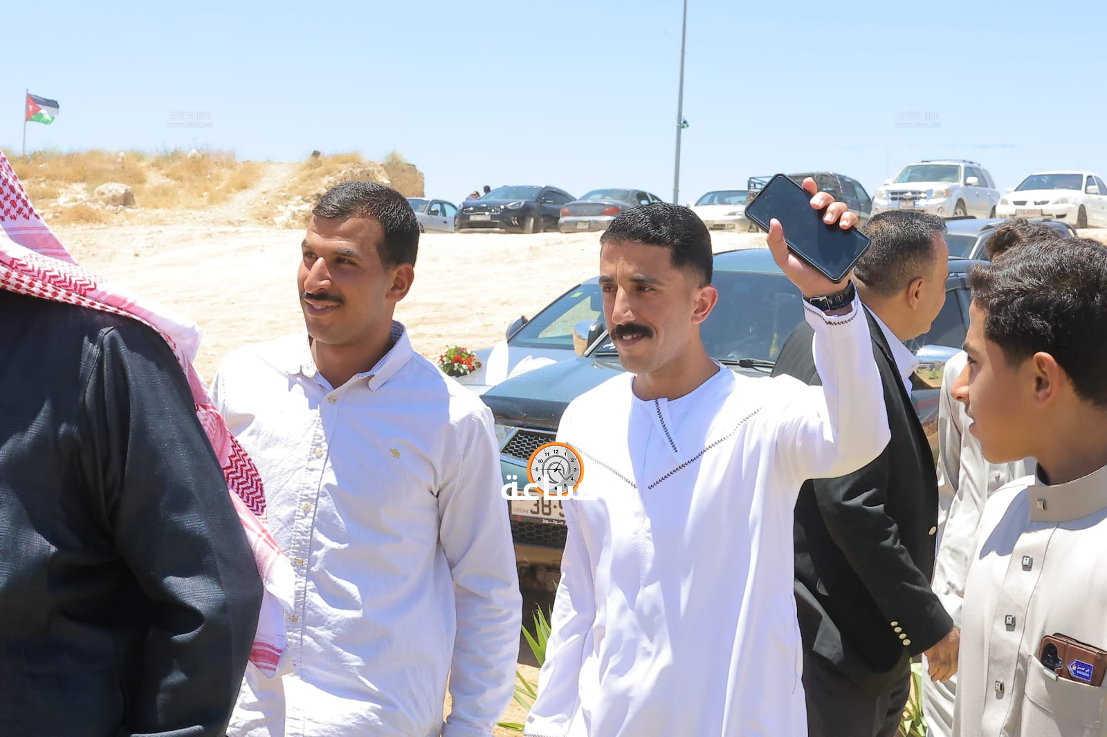 Madar Al-Saa Images 0.18315335440279845
