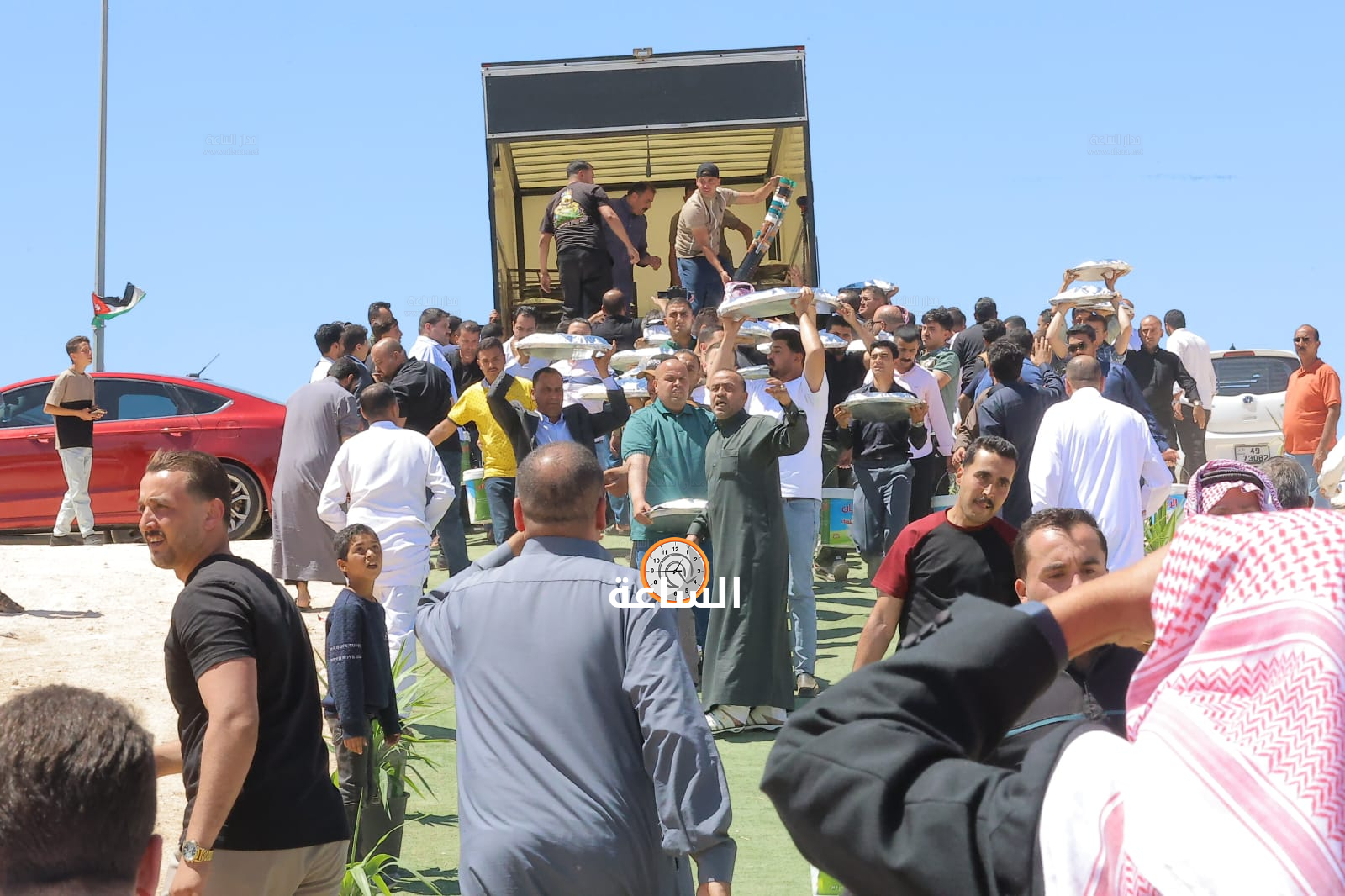 Madar Al-Saa Images 0.359573163196506