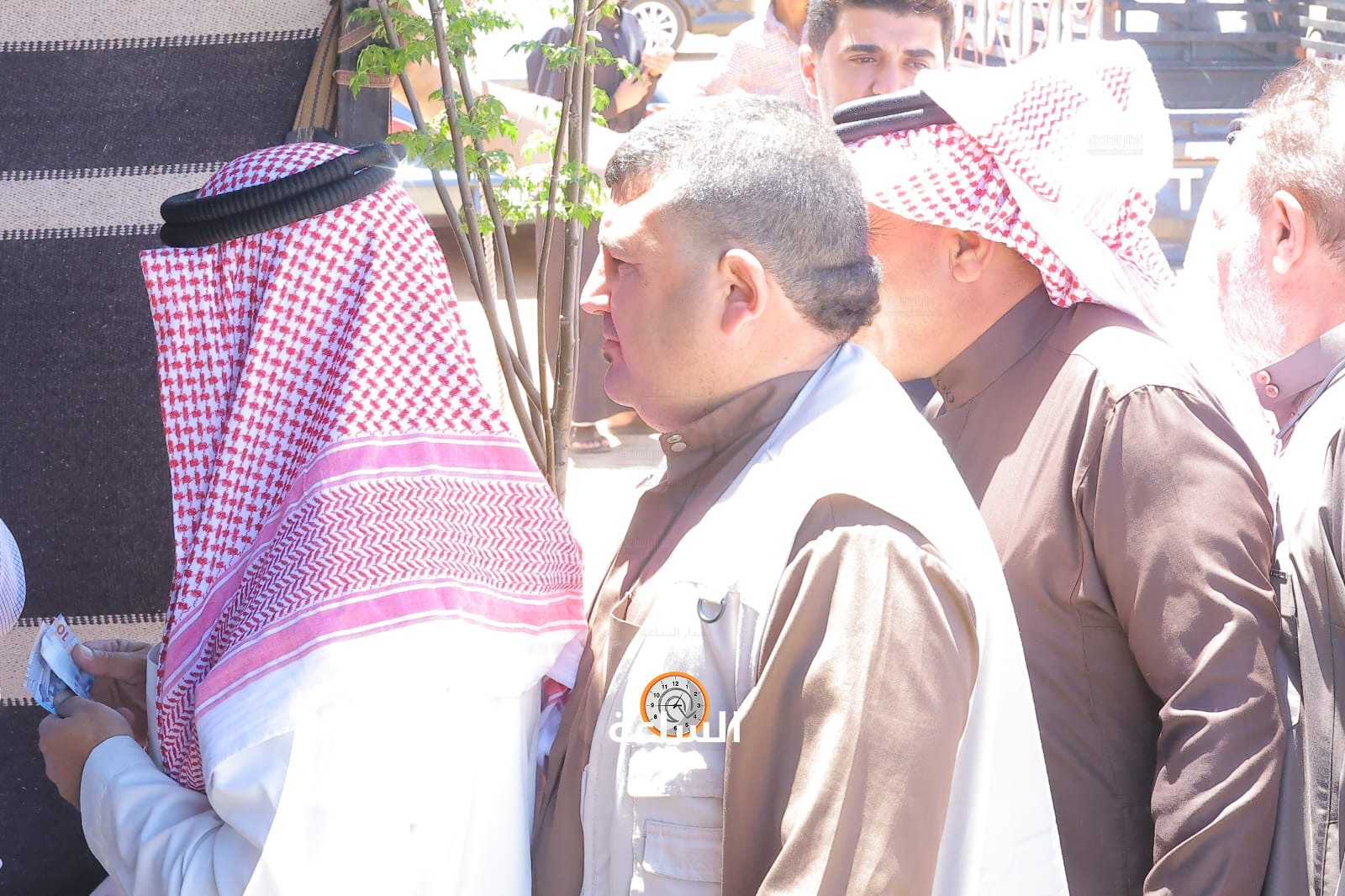 Madar Al-Saa Images 0.19172118188575293