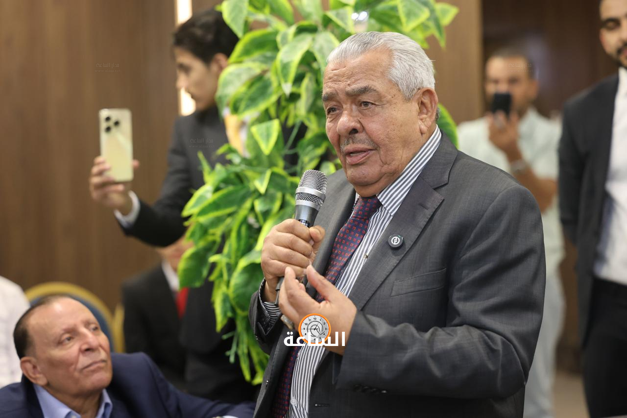 Madar Al-Saa Images 0.3300184069174352