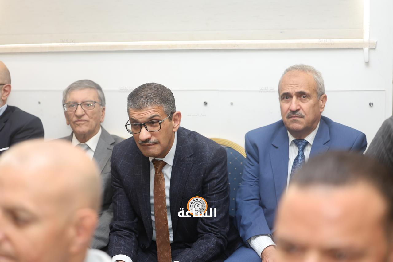 Madar Al-Saa Images 0.6372523655021075