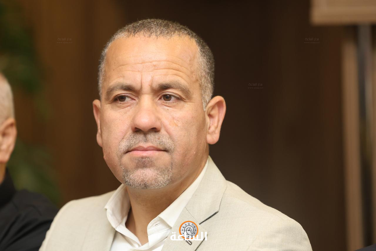 Madar Al-Saa Images 0.46743074590363676