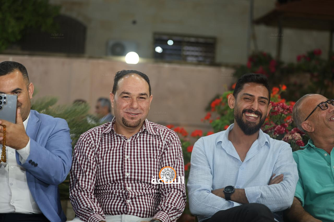 Madar Al-Saa Images 0.43723080704924744