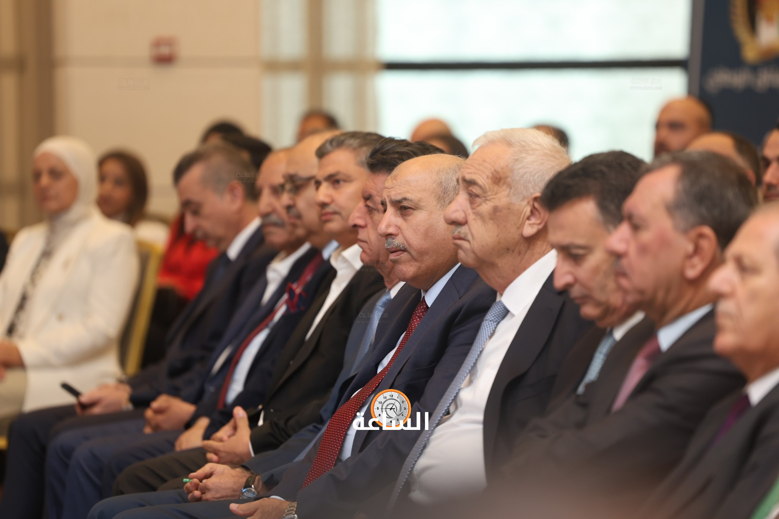 Madar Al-Saa Images 0.8322558203886768
