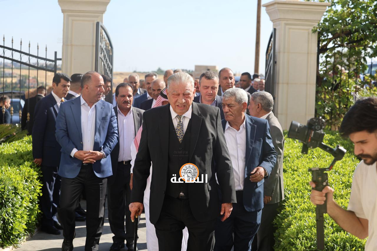 Madar Al-Saa Images 0.7154583111005477