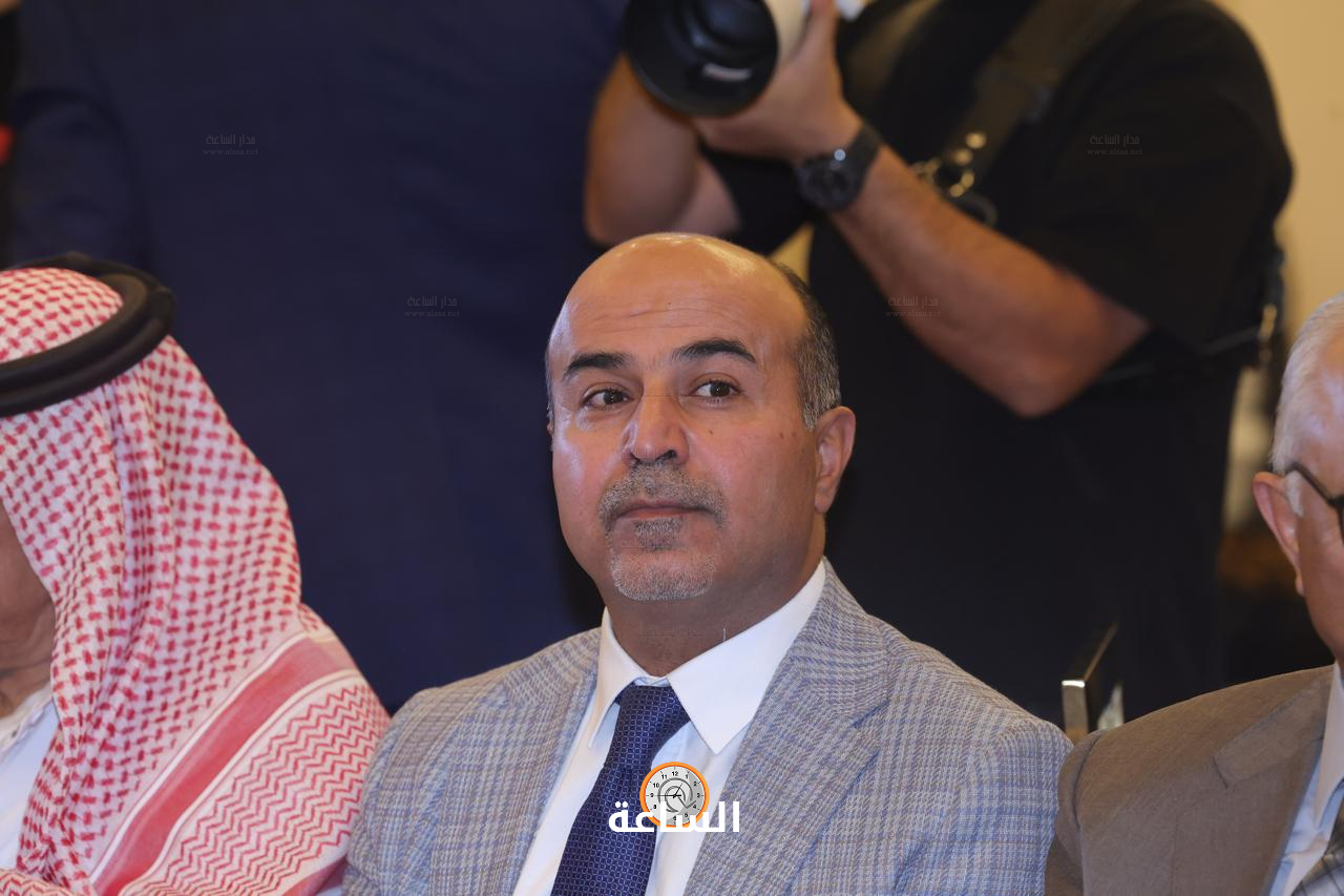 Madar Al-Saa Images 0.657014416119858