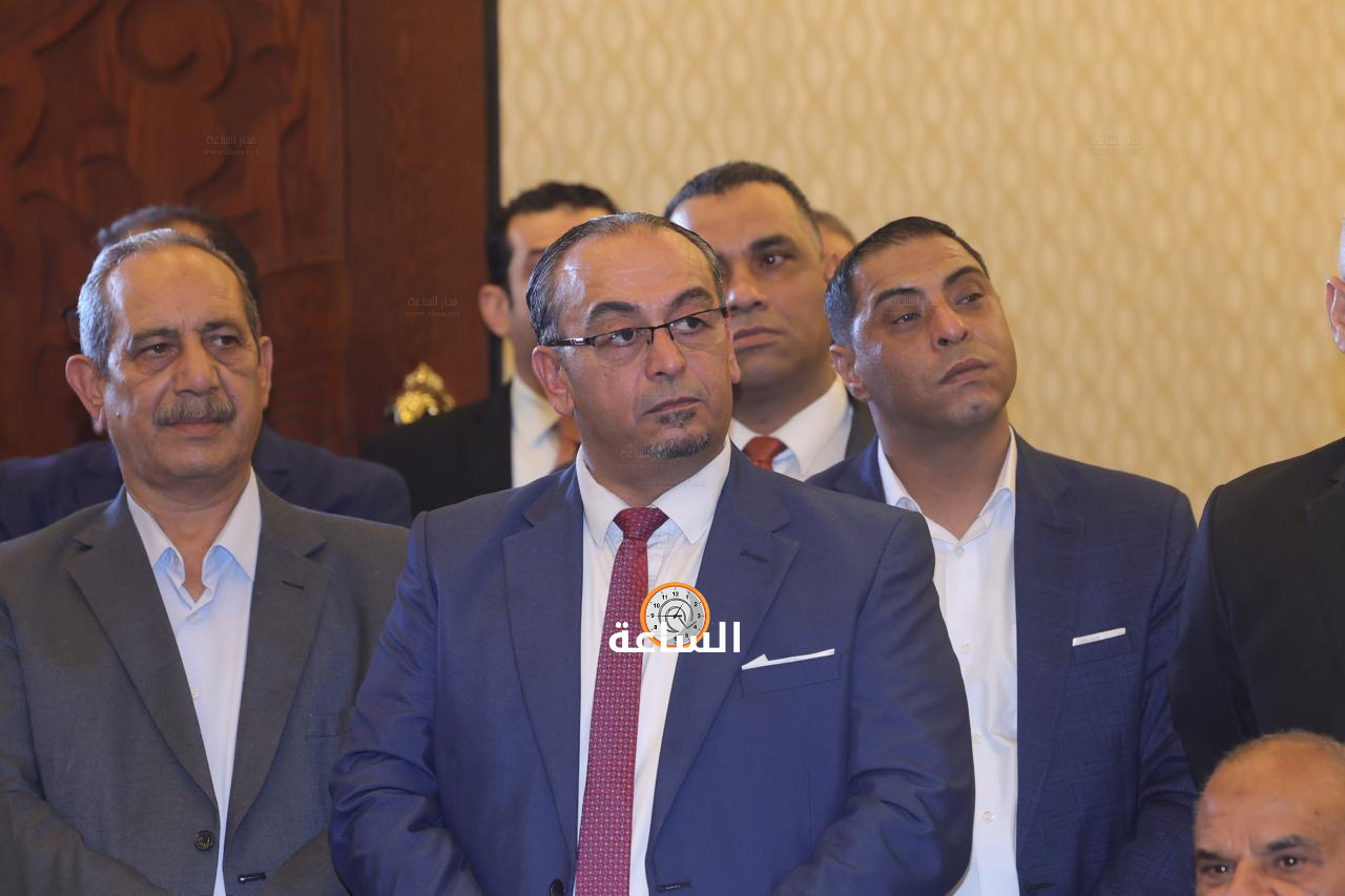 Madar Al-Saa Images 0.41270352735765037