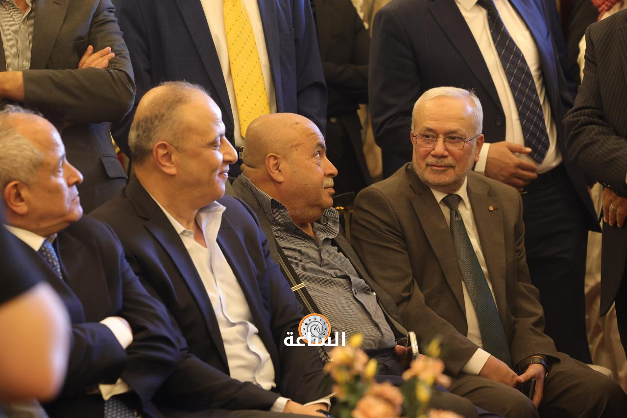 Madar Al-Saa Images 0.4909238742740403