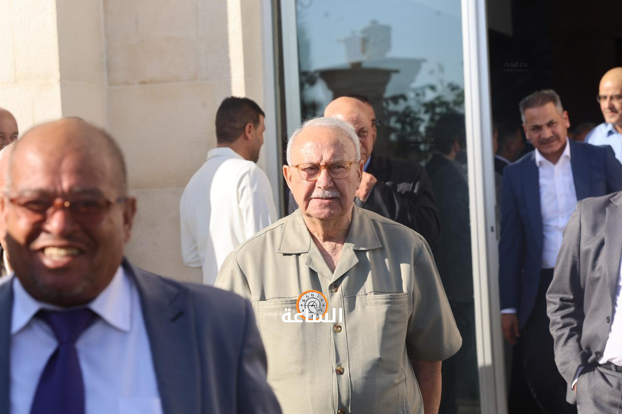 Madar Al-Saa Images 0.45430863069474725