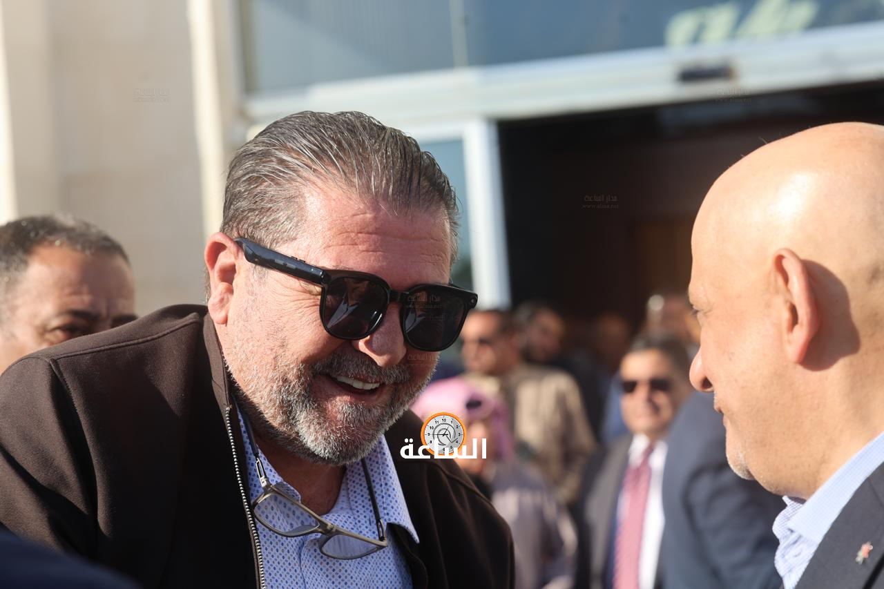 Madar Al-Saa Images 0.9758074615946141