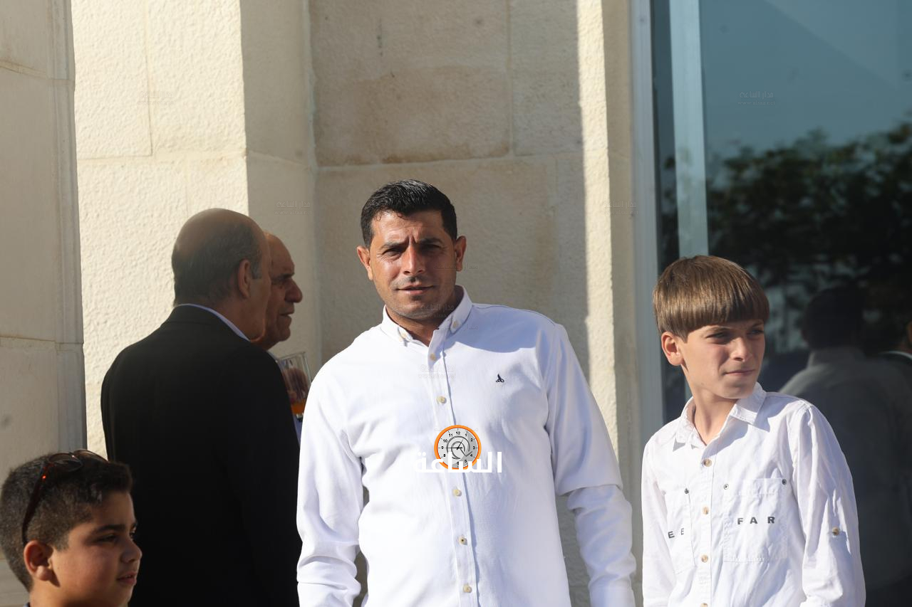 Madar Al-Saa Images 0.4766636408422097