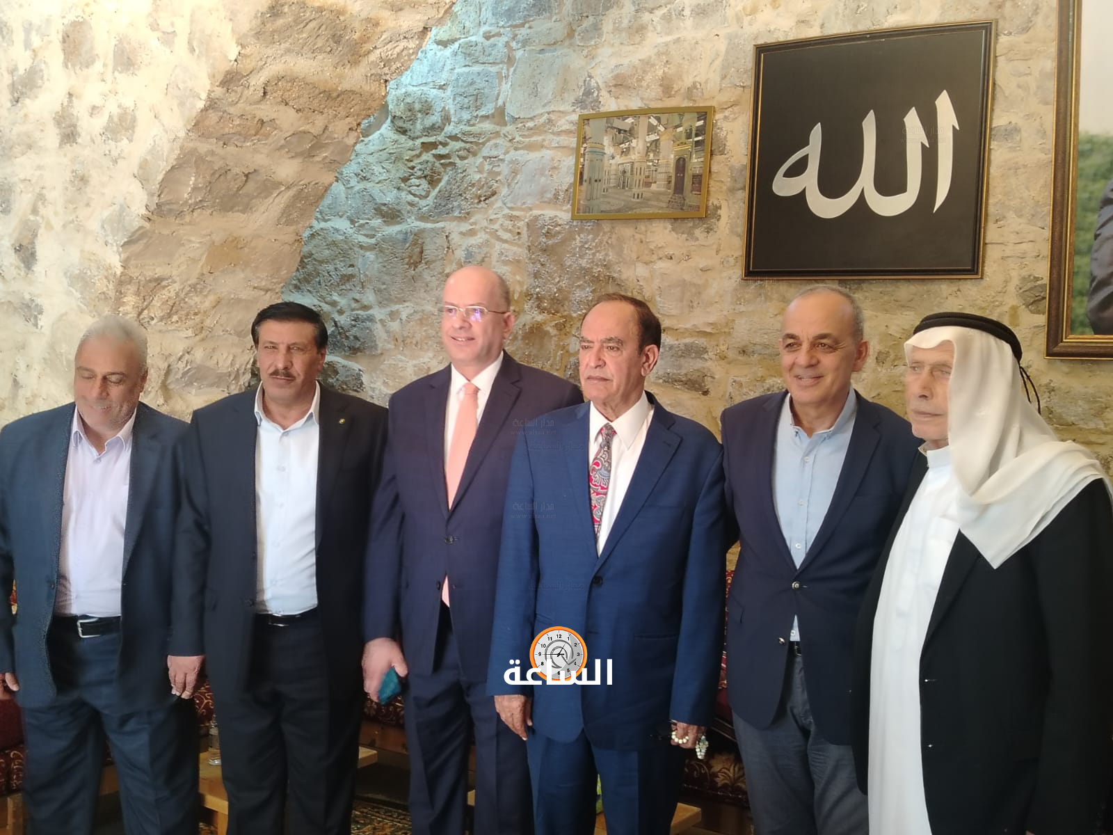 Madar Al-Saa Images 0.6498304186856161