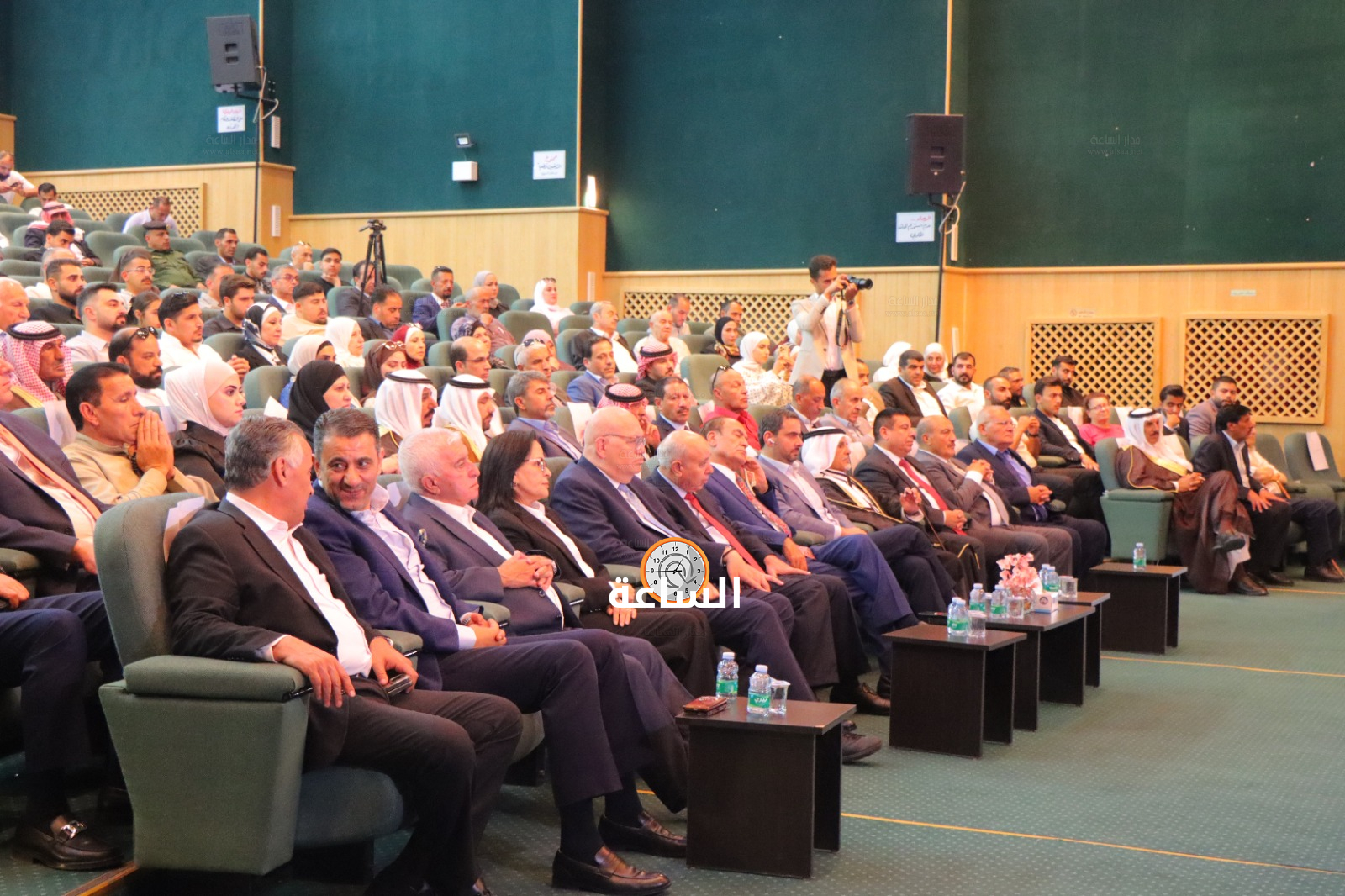 Madar Al-Saa Images 0.10298492656228342