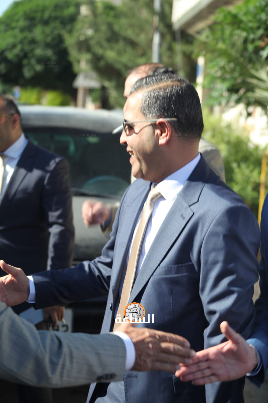 Madar Al-Saa Images 0.6127240573671847