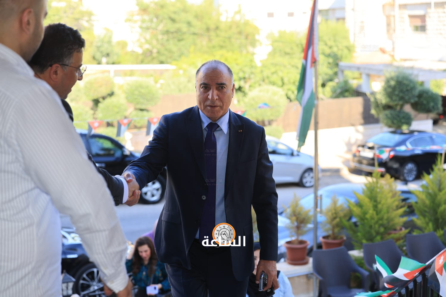 Madar Al-Saa Images 0.6881726399064092