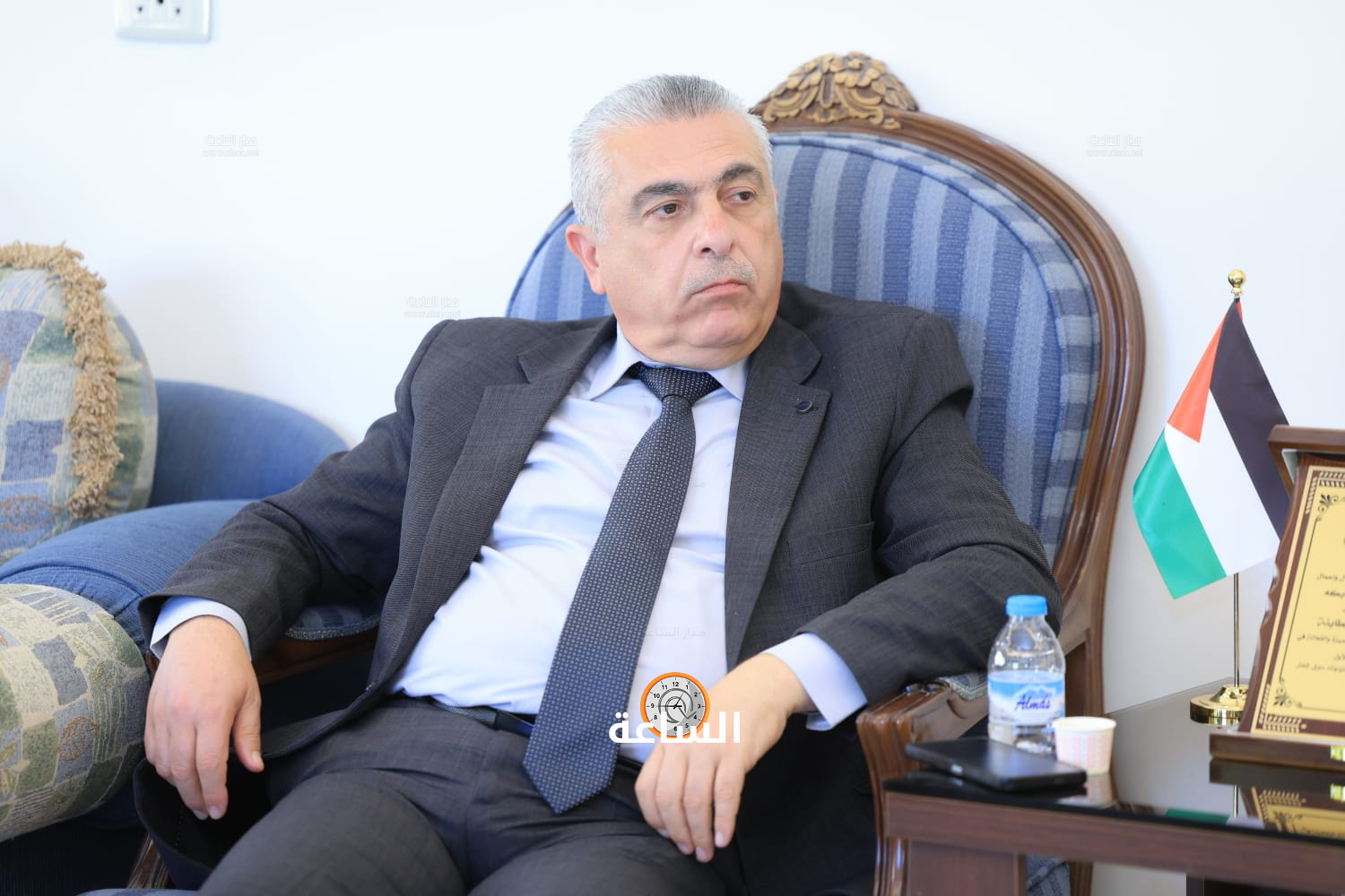 Madar Al-Saa Images 0.6518449077794465