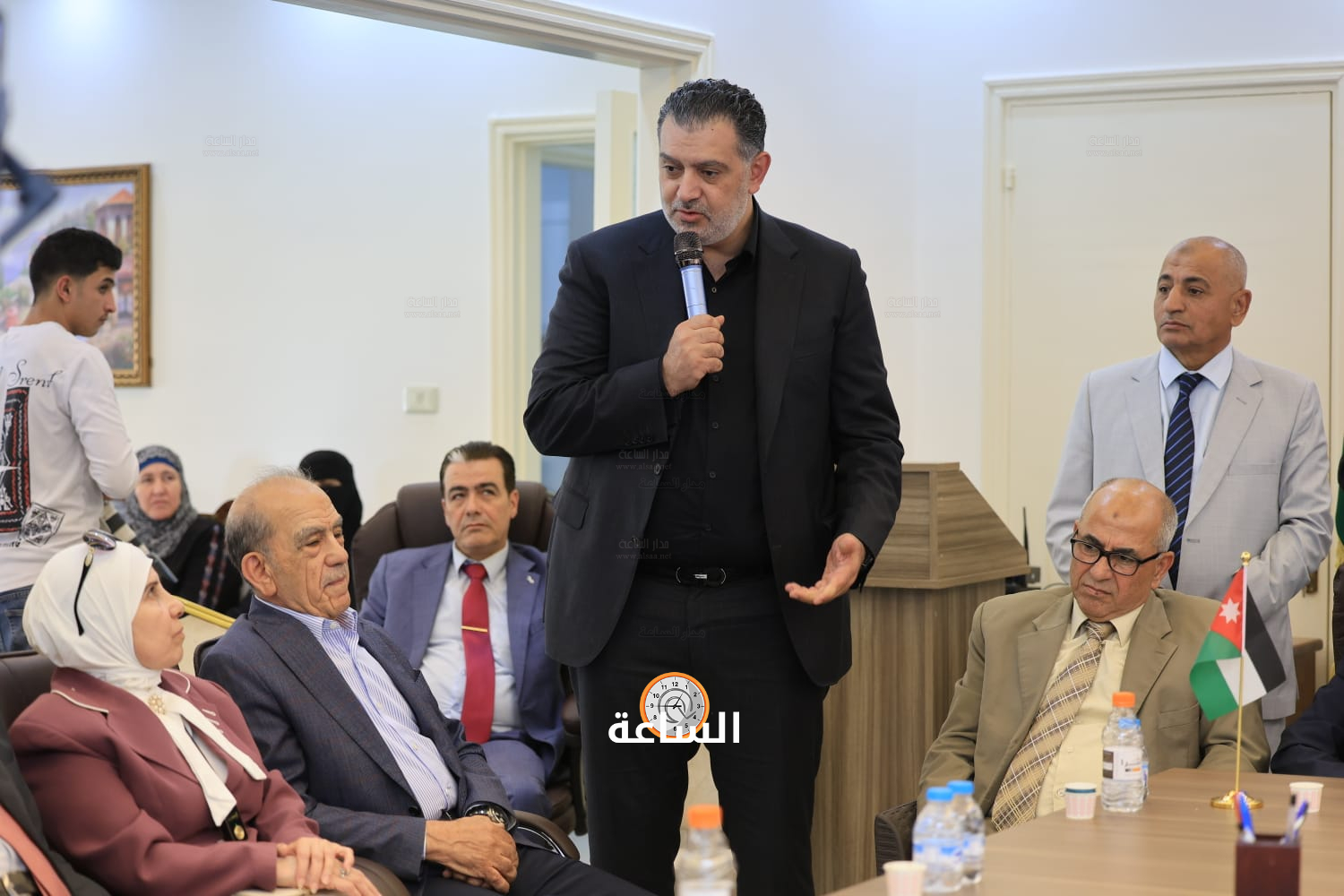 Madar Al-Saa Images 0.000493176231169179