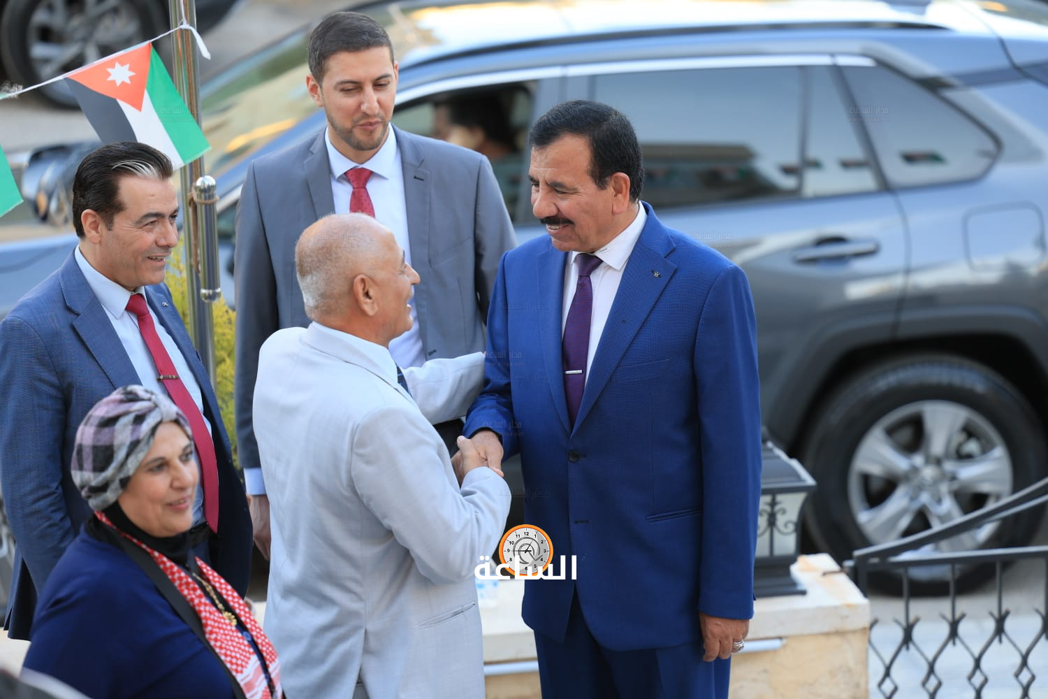 Madar Al-Saa Images 0.3501931542935135